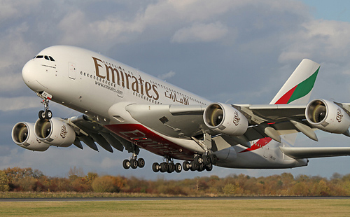 emirates_a380_takeoff_C_AirTEamImagesCom_07