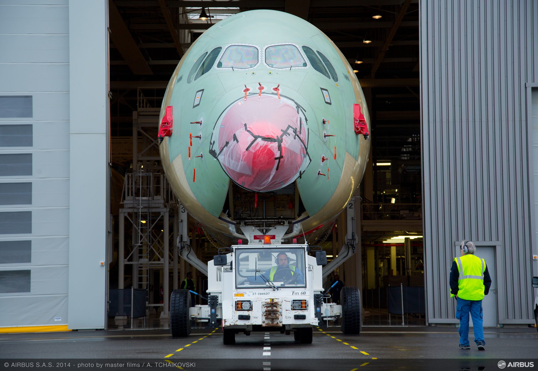03_-_First_Qatar_Airways_A350_XWB_-_Manufacturing_front_view
