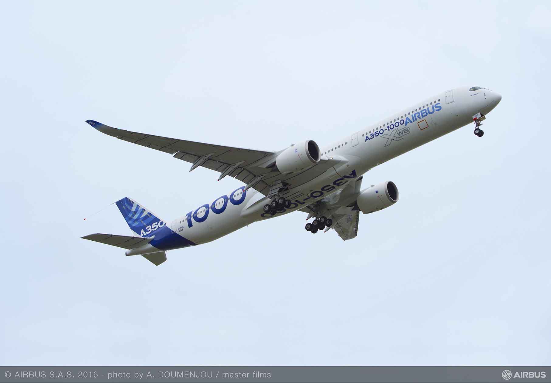 A350-1000 First Flight_